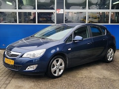 Opel Astra - 1.6 Edition / Trekhaak / Cruise control / Navigatie / Airco / Lichtmetalen velgen / Origin