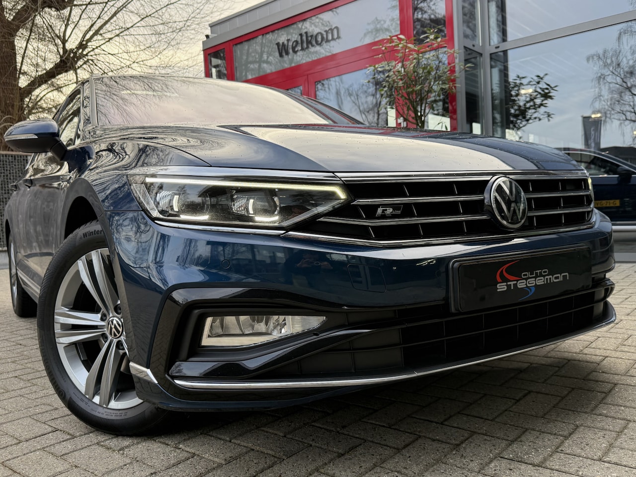Volkswagen Passat Variant - 1.5 TSI AUT. *!* R-Line *!* PANODAK/ MATRIX LED/ LEDER/ 360 CAMERA/ VIRTUAL *!* - AutoWereld.nl