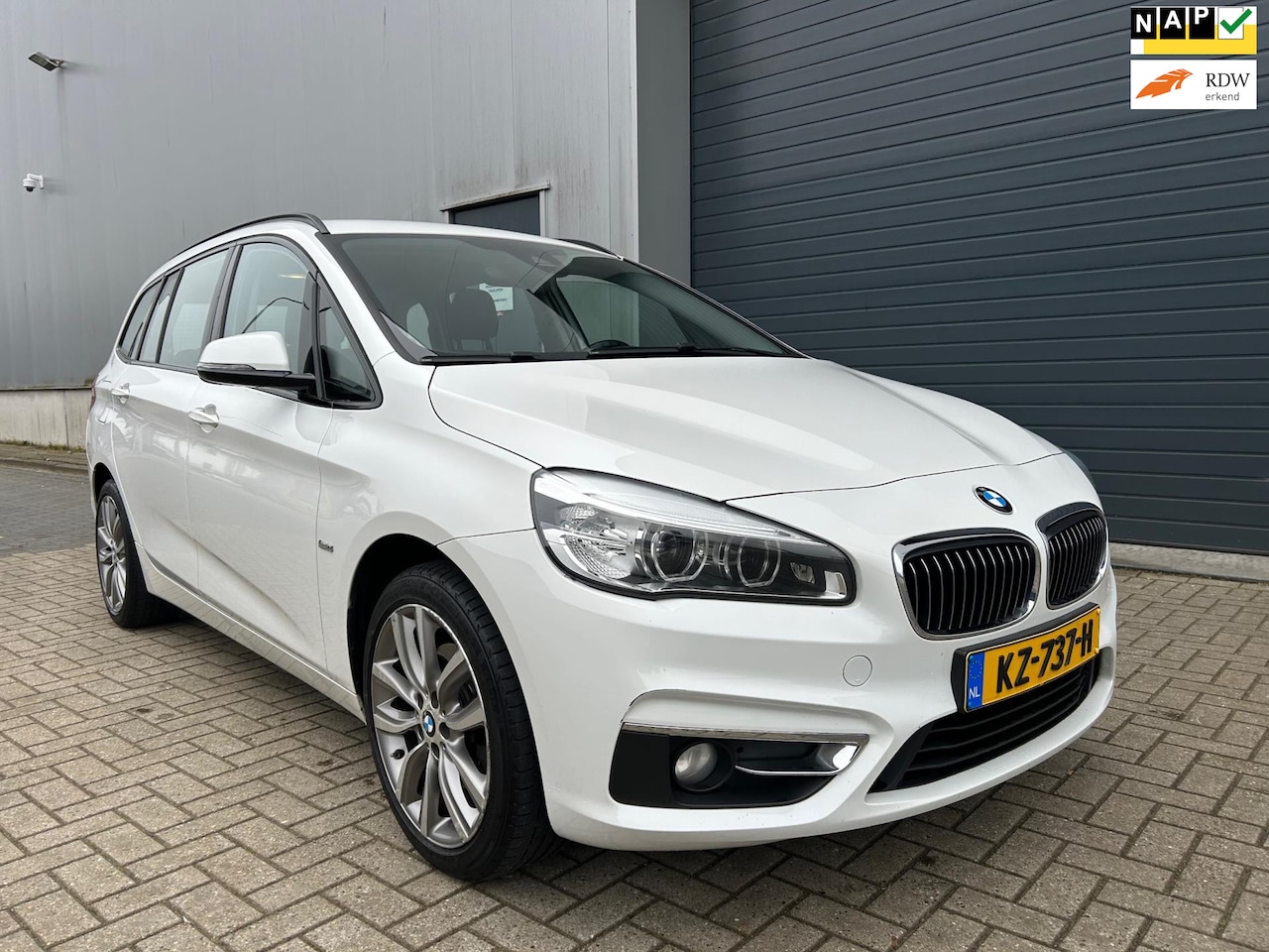 BMW 2-serie Gran Tourer - 218i Centennial EXE 7PERS 2017 - AutoWereld.nl
