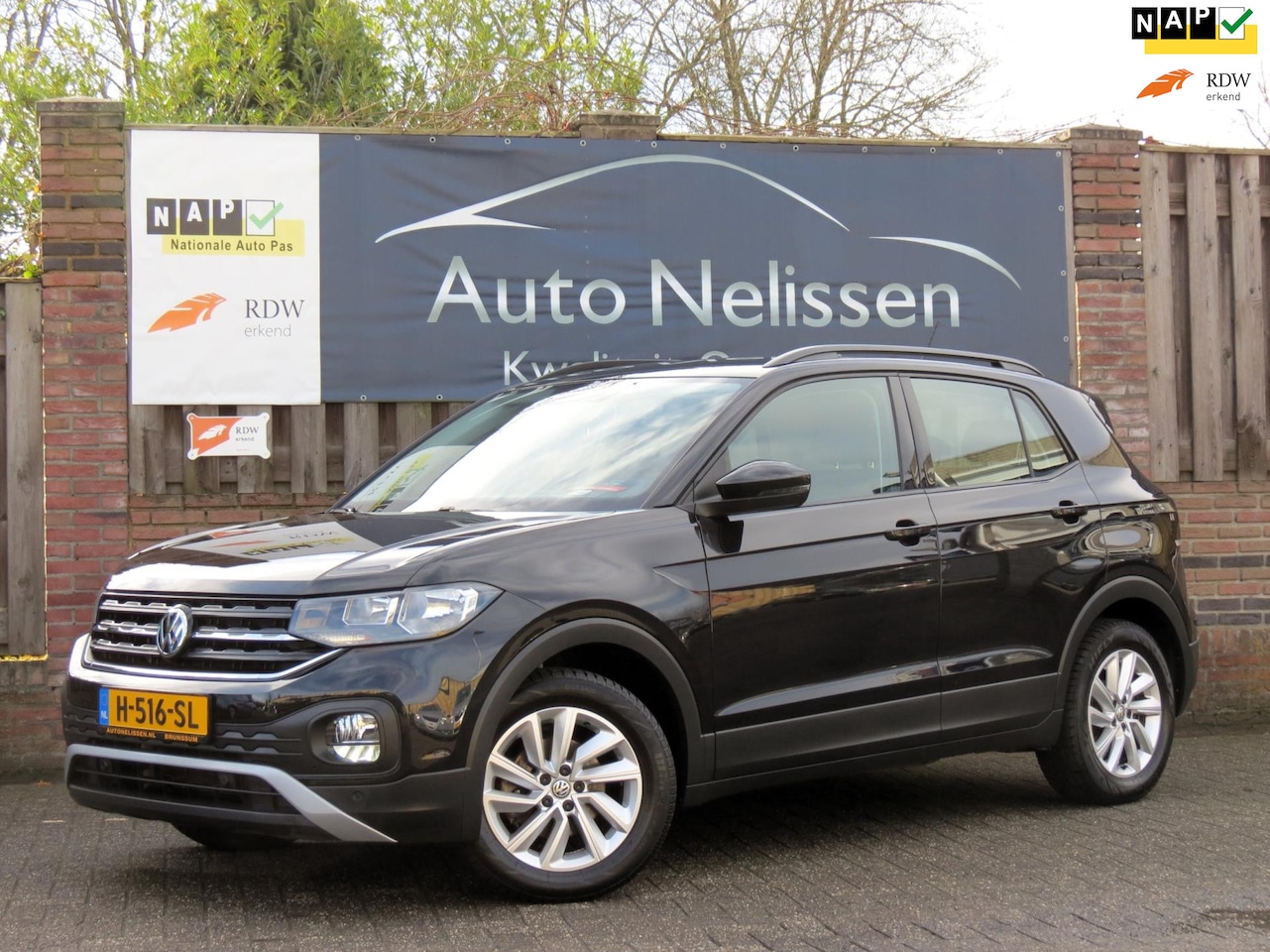 Volkswagen T-Cross - 1.0 TSI Life | AIRCO | LM VELGEN | DAB+ RADIO | - AutoWereld.nl