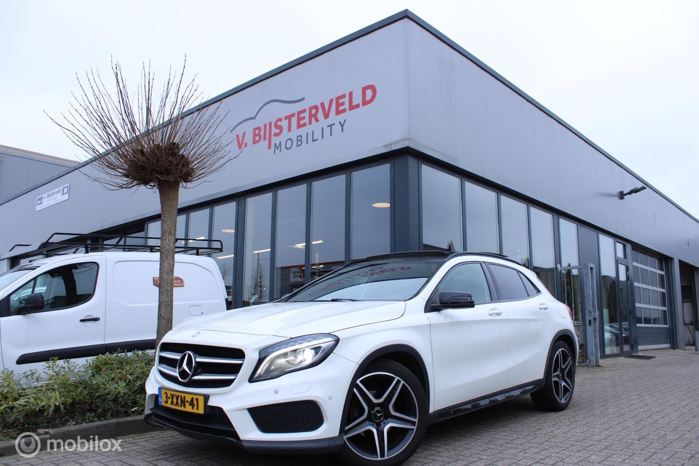 Mercedes-Benz GLA-Klasse - 180 CDI AMG|Night-pakket|Pano|Led - AutoWereld.nl