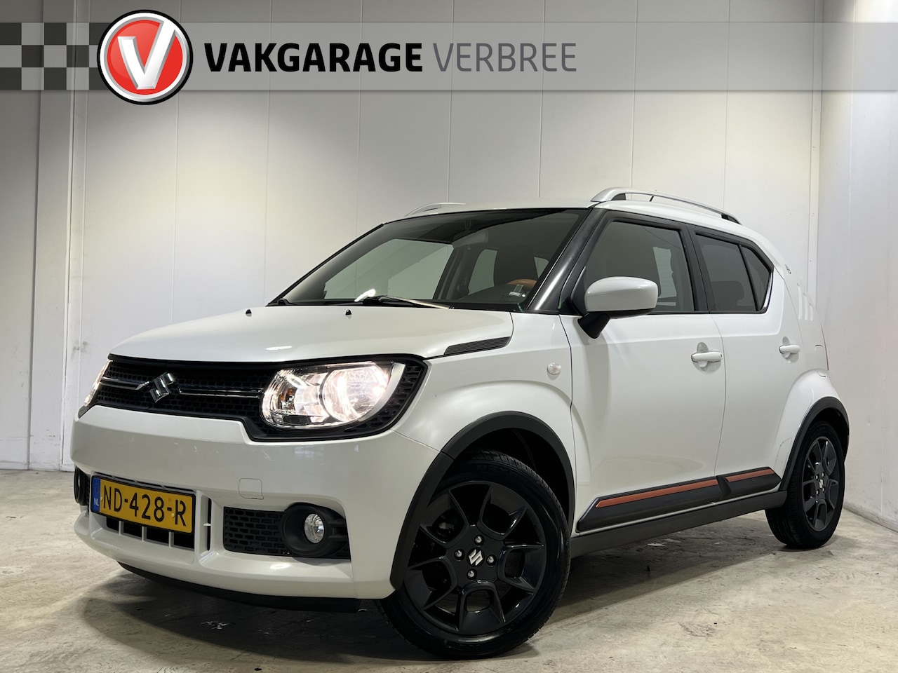 Suzuki Ignis - 1.2 Select Intro | Navigatie | LM Velgen 16" | Voorstoelen Verwarmd | Airco | - AutoWereld.nl