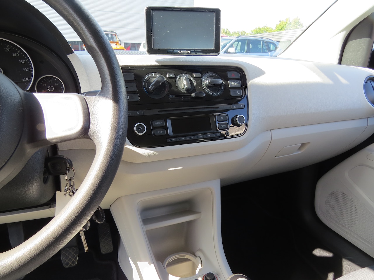 Volkswagen Up! - 1.0 move up!