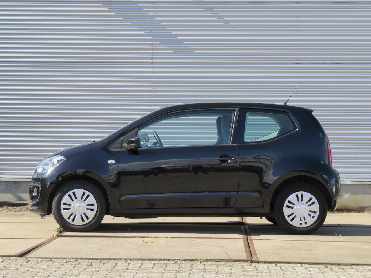 Volkswagen Up! - 1.0 move up! - AutoWereld.nl