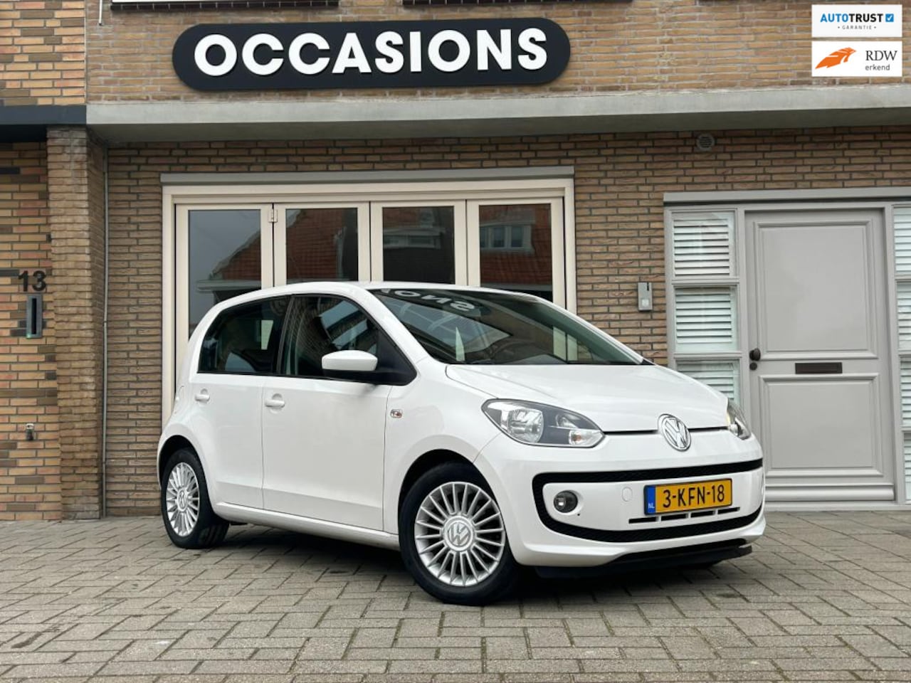 Volkswagen Up! - 1.0 High Up! BlueMotion | Navigatie | Cruise Control - AutoWereld.nl