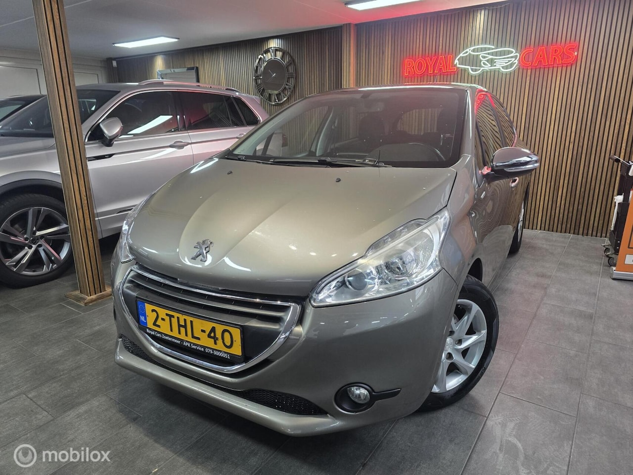 Peugeot 208 - 1.2 VTi Allure/ Org NL Auto! /Navigatie / Cruise - AutoWereld.nl