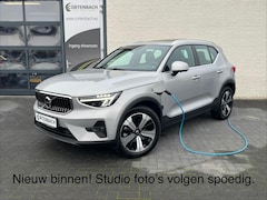 Volvo XC40 - 1.5 T5 Plug-in hybrid Ultimate Bright | Panorama dak | Zwenkbare trekhaak | Harman Kardon