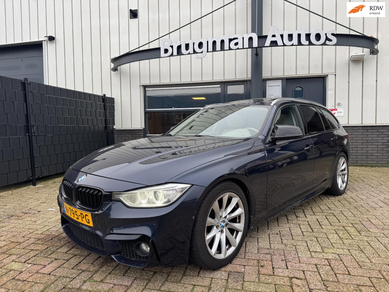 BMW 3-serie Touring - 330d High Executive 330d High Executive - AutoWereld.nl