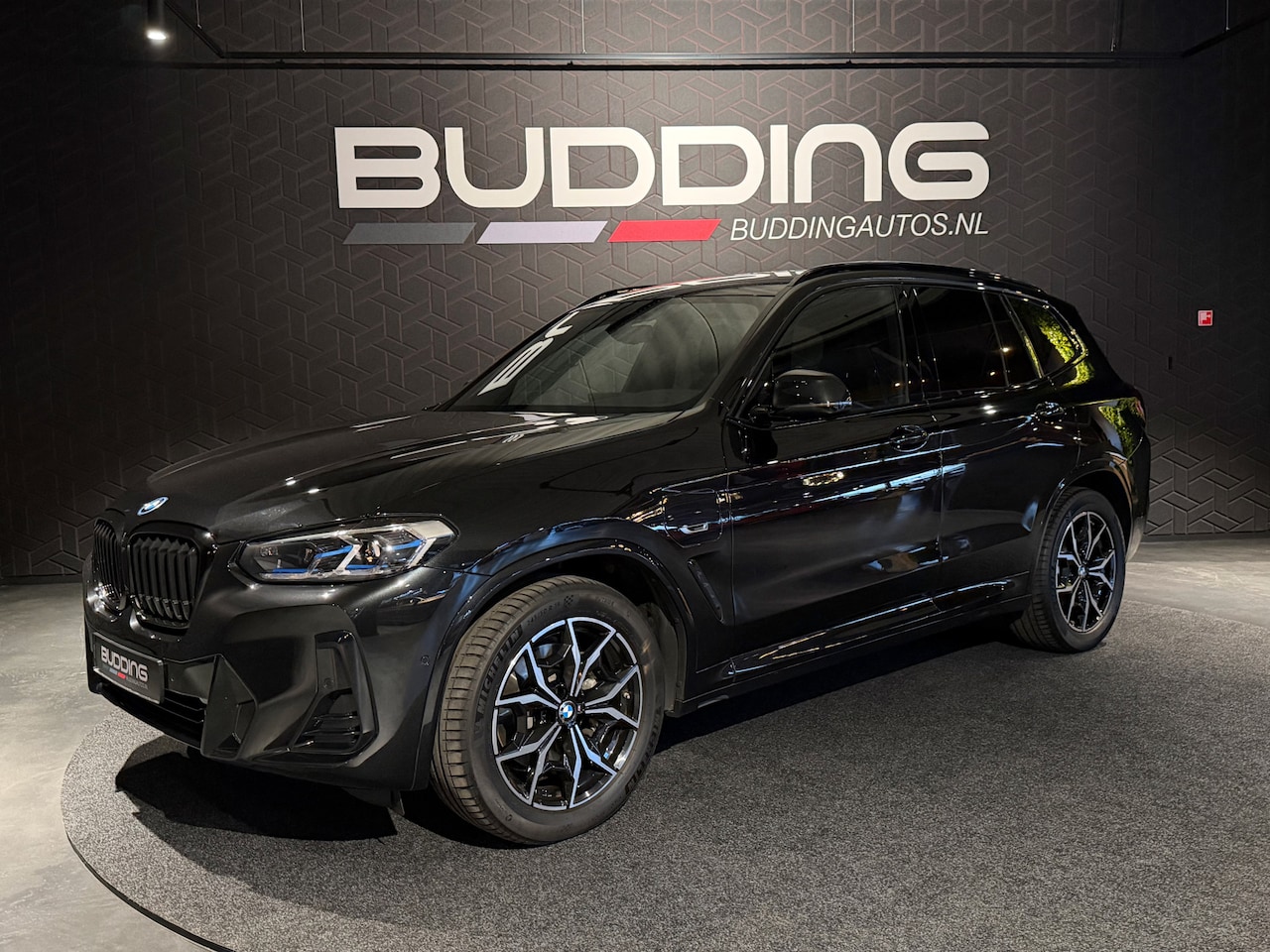 BMW X3 - xDrive30e High Exe | M-sport | Head-up | Keyless - AutoWereld.nl