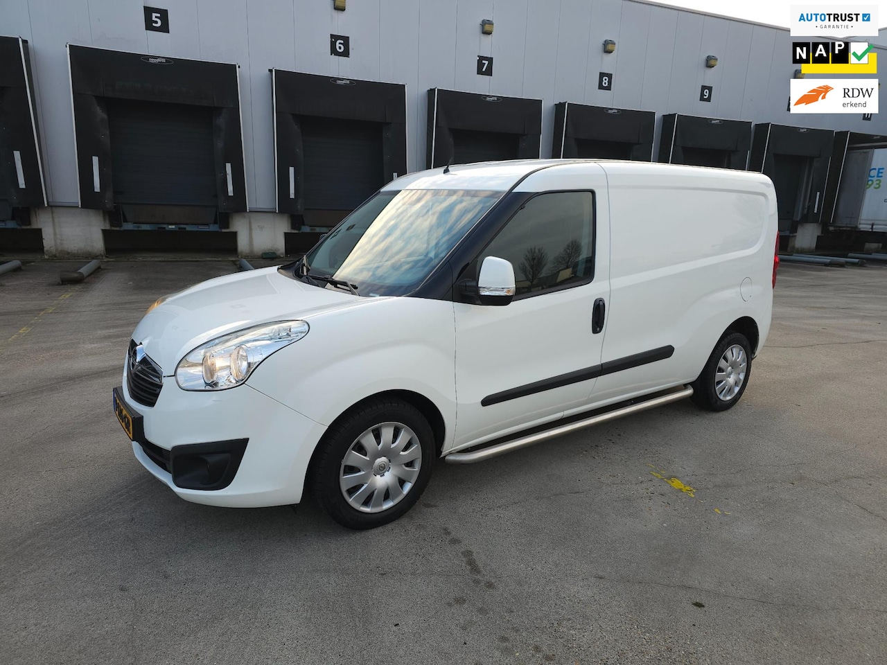 Opel Combo - 1.3 CDTi L2H1 Edition / Marge / Verlengd / Airco / Navi - AutoWereld.nl