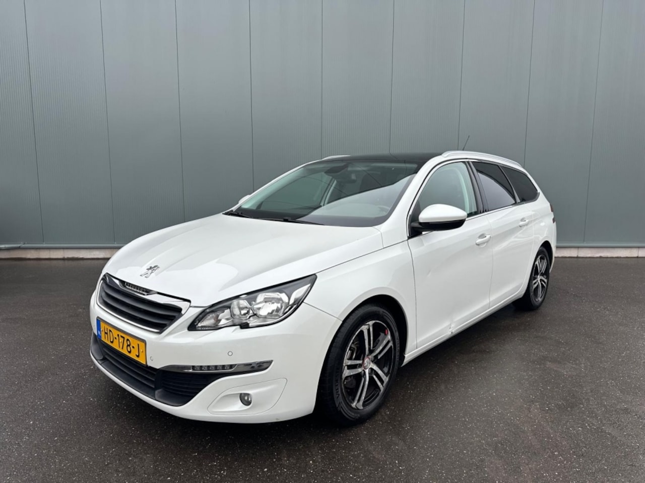 Peugeot 308 SW - 1.6 BlueHDI BL Ex.P. PANORAMADAK | DEALER ONDERHOUDEN ! - AutoWereld.nl