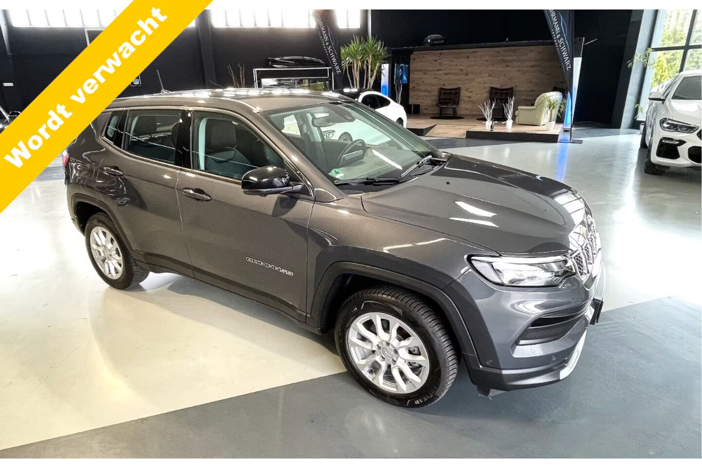 Jeep Compass - 1.5T e-Hybrid Altitude 1450KG trekgewicht/Stoel+stuur verwarming. - AutoWereld.nl