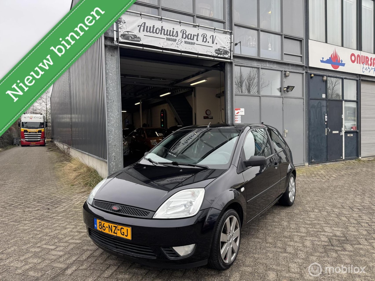 Ford Fiesta - 1.3 Ambiente Airco! APK! NAP Logisch! - AutoWereld.nl