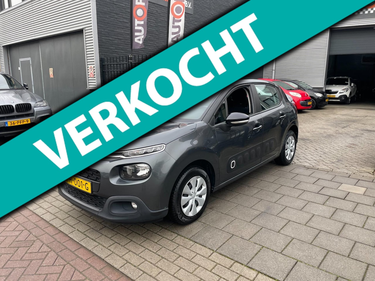 Citroën C3 - 1.2 PureTech Feel 105g 2e Eig! Airco Navi PDC NAP APK 1 Jaar - AutoWereld.nl