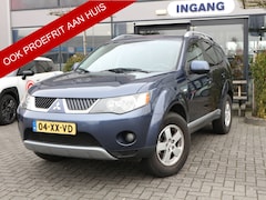 Mitsubishi Outlander - 2.4 Intro Edition 2WD TREKHAAK INCL NIEUWE APK