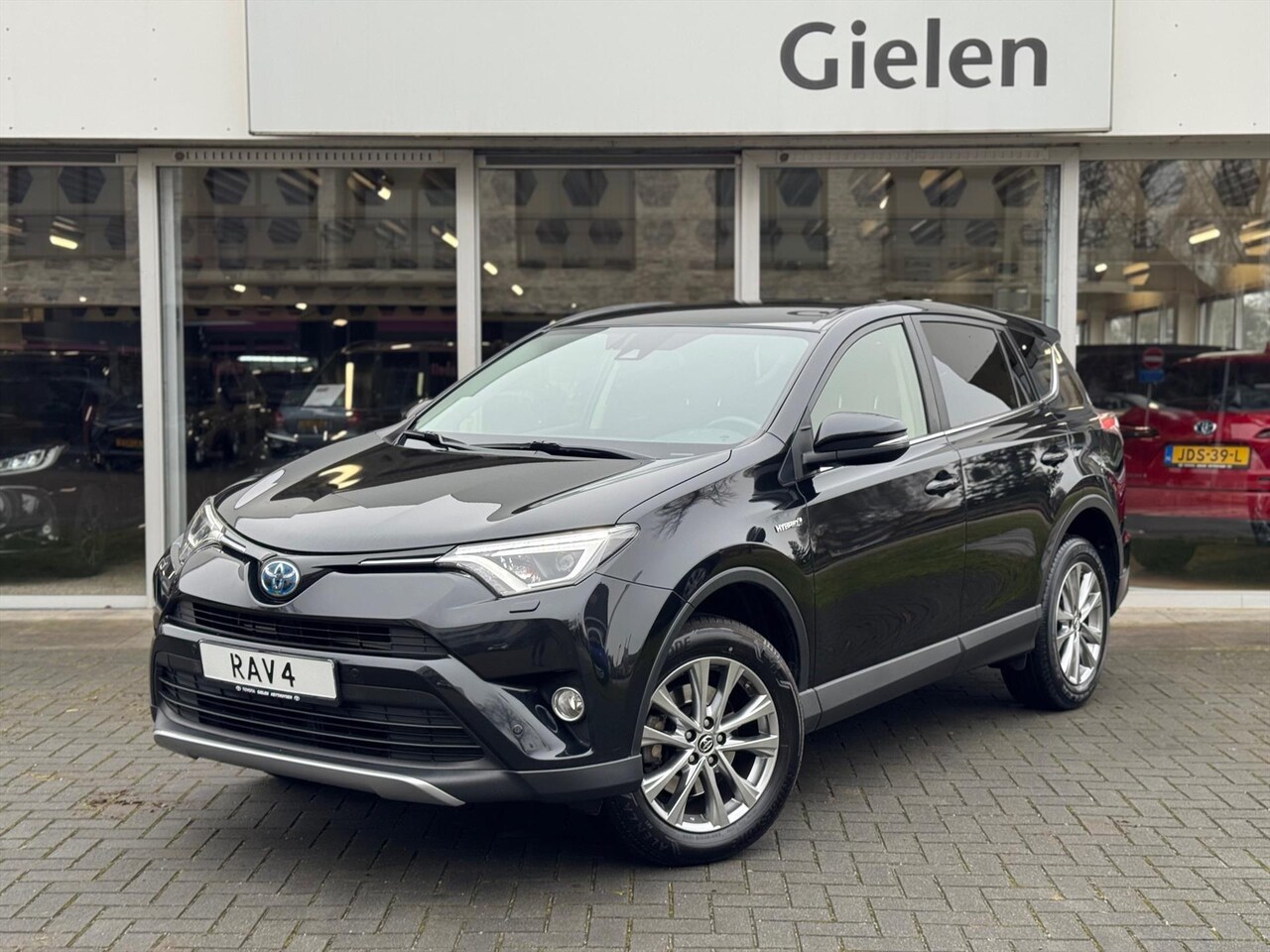 Toyota RAV4 - 2.5 Hybrid Style | Trekhaak, 18 inch, Stoel + Stuurverwarming, Keyless, Navigatie, Elektri - AutoWereld.nl