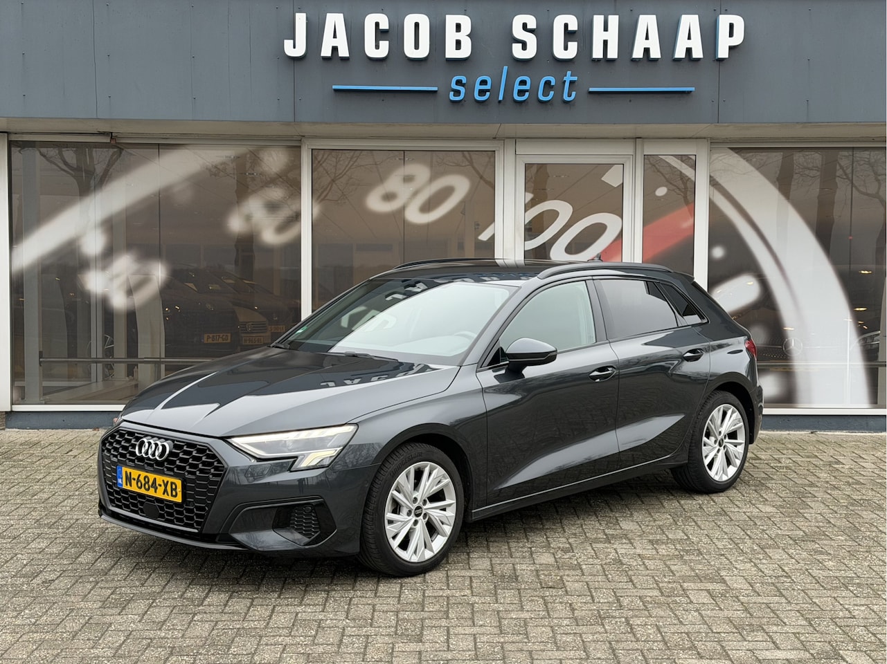 Audi A3 Sportback - 35 TFSI 150pk Advanced Edition / Carplay / Camera / Parkeer assistent / 17'' LM / Trekhaak - AutoWereld.nl