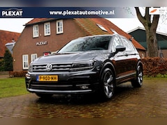 Volkswagen Tiguan - 2.0 TDI 4Motion Highline Aut. | 3x R-line | Panorama | Adaptief | Trekhaak | Stoelverwarmi