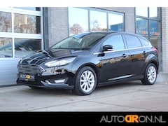 Ford Focus - 1.0 126 Pk Titanium Automaat Nieuwe Distributie / Navigatie / Keyless