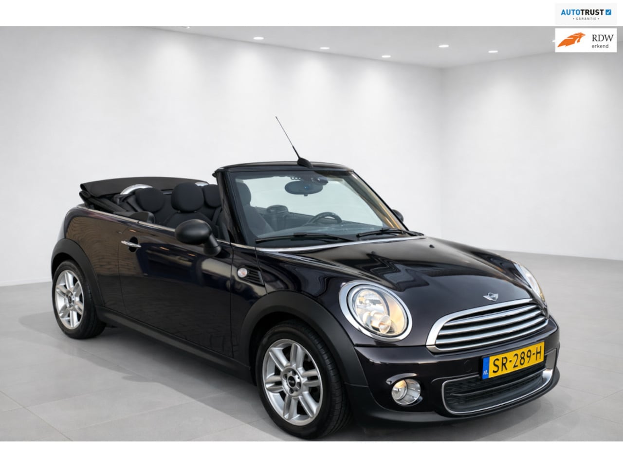 MINI Cabrio - 1.6 One Chili Mini 1.6 One Chili, cabriolet, airco, pdc, stoelverwarming, lichtmetaal, all season banden - AutoWereld.nl