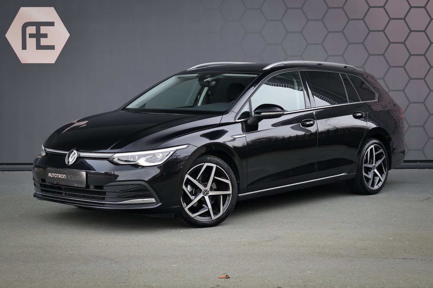 Volkswagen Golf Variant - 1.5 eTSI Style | MEMORY SEATS | MASSAGE | STOELVERWARMING | ADAPTIVE CRUISE | SFEERVERLICH - AutoWereld.nl