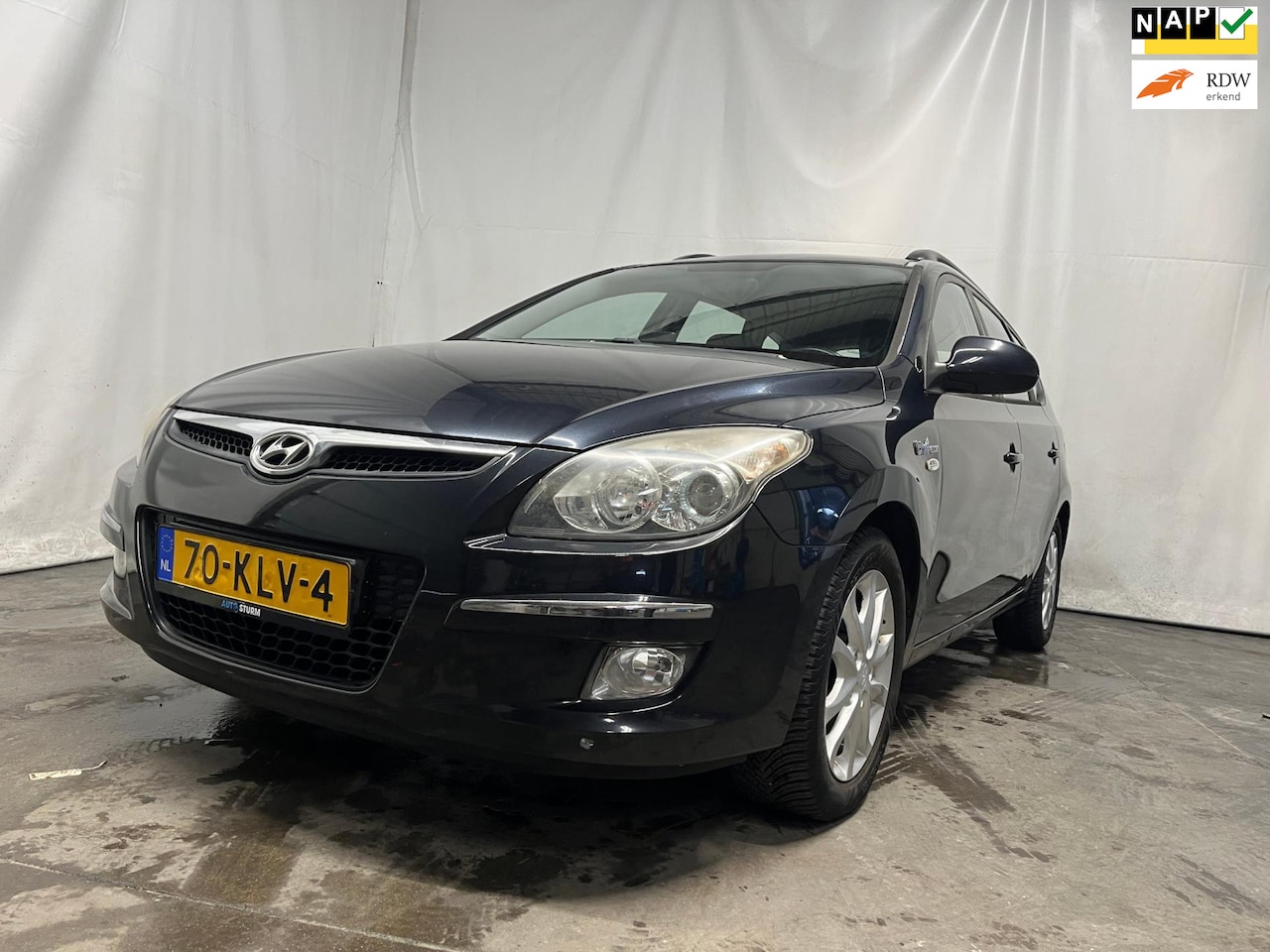 Hyundai i30 CW - 1.4i Blue Dynamic Business - Schade - AutoWereld.nl