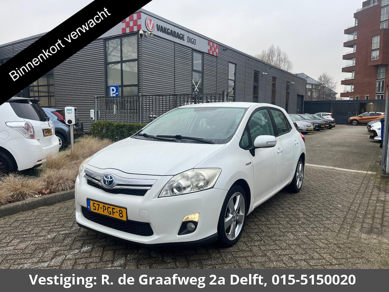 Toyota Auris - 1.8 Full Hybrid Dynamic | Climate Control | Camera | Keyless ride & entry - AutoWereld.nl