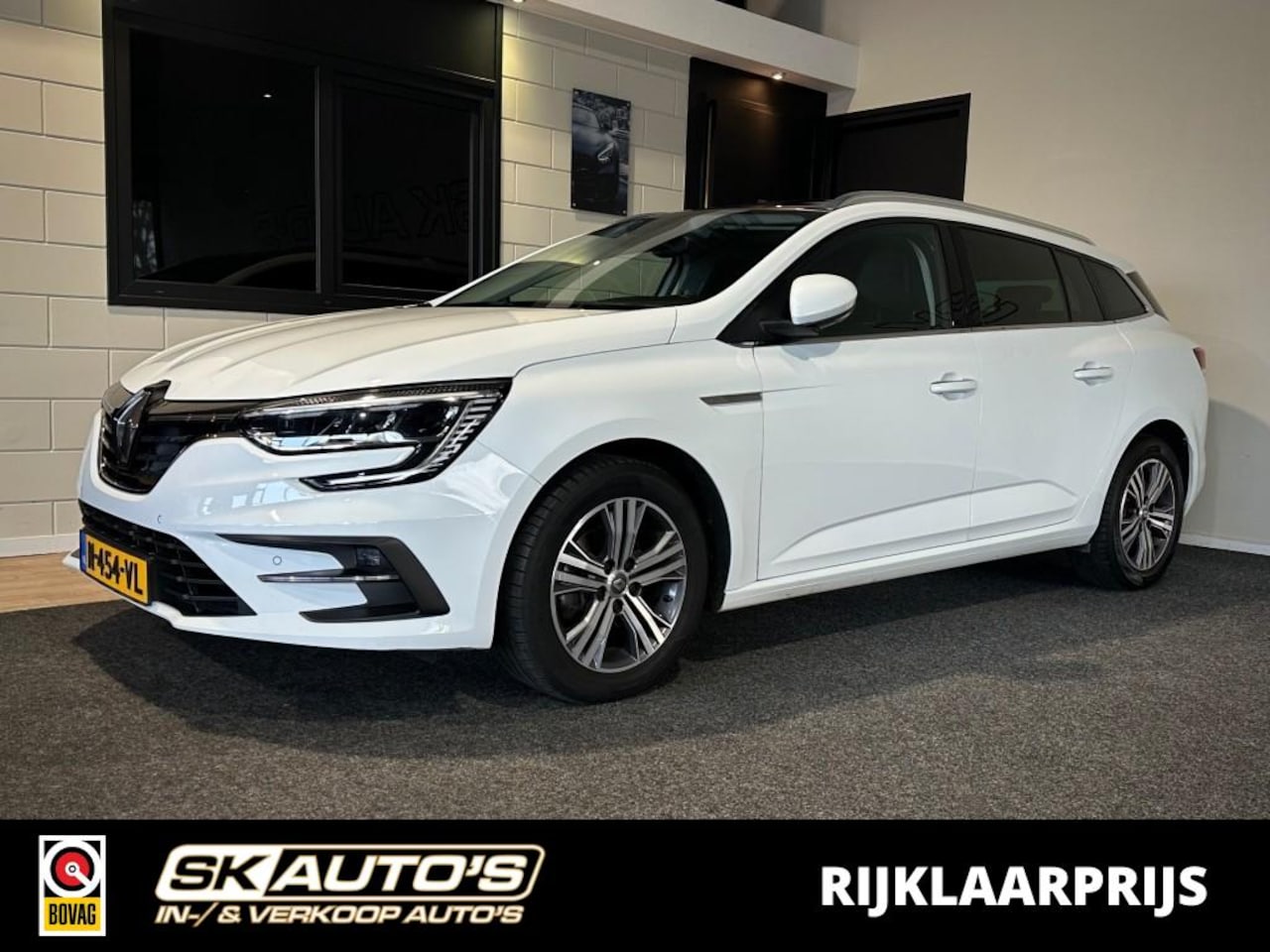 Renault Mégane - 1.3 TCE INTENS NAP l PANORAMA l CAMERA l HUD l STOELVERW l - AutoWereld.nl