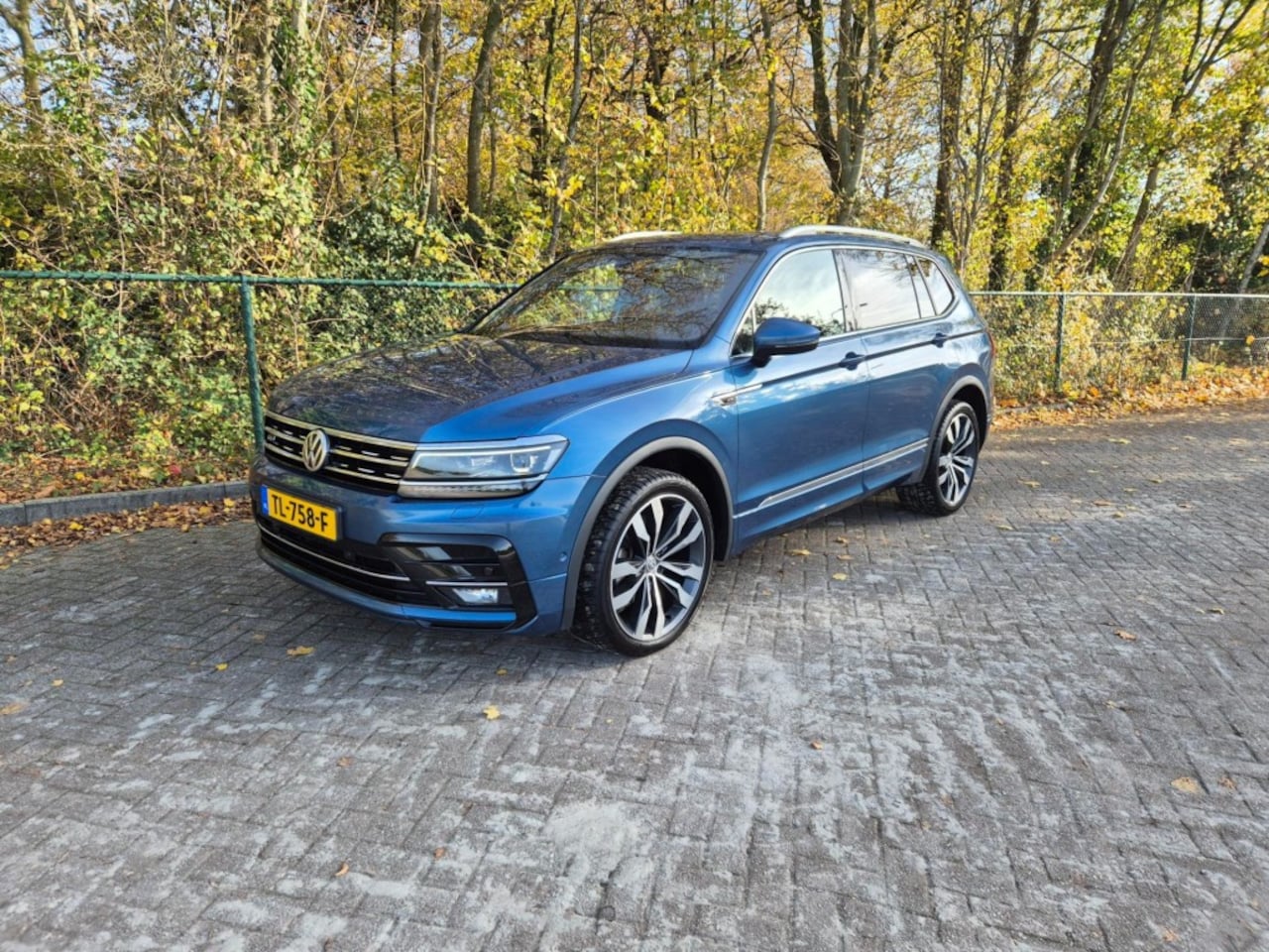 Volkswagen Tiguan Allspace - Allspace 1.4 TFSI Dsg-R-LINE -7pers-Pano-vitual dashboard-NL auto - AutoWereld.nl