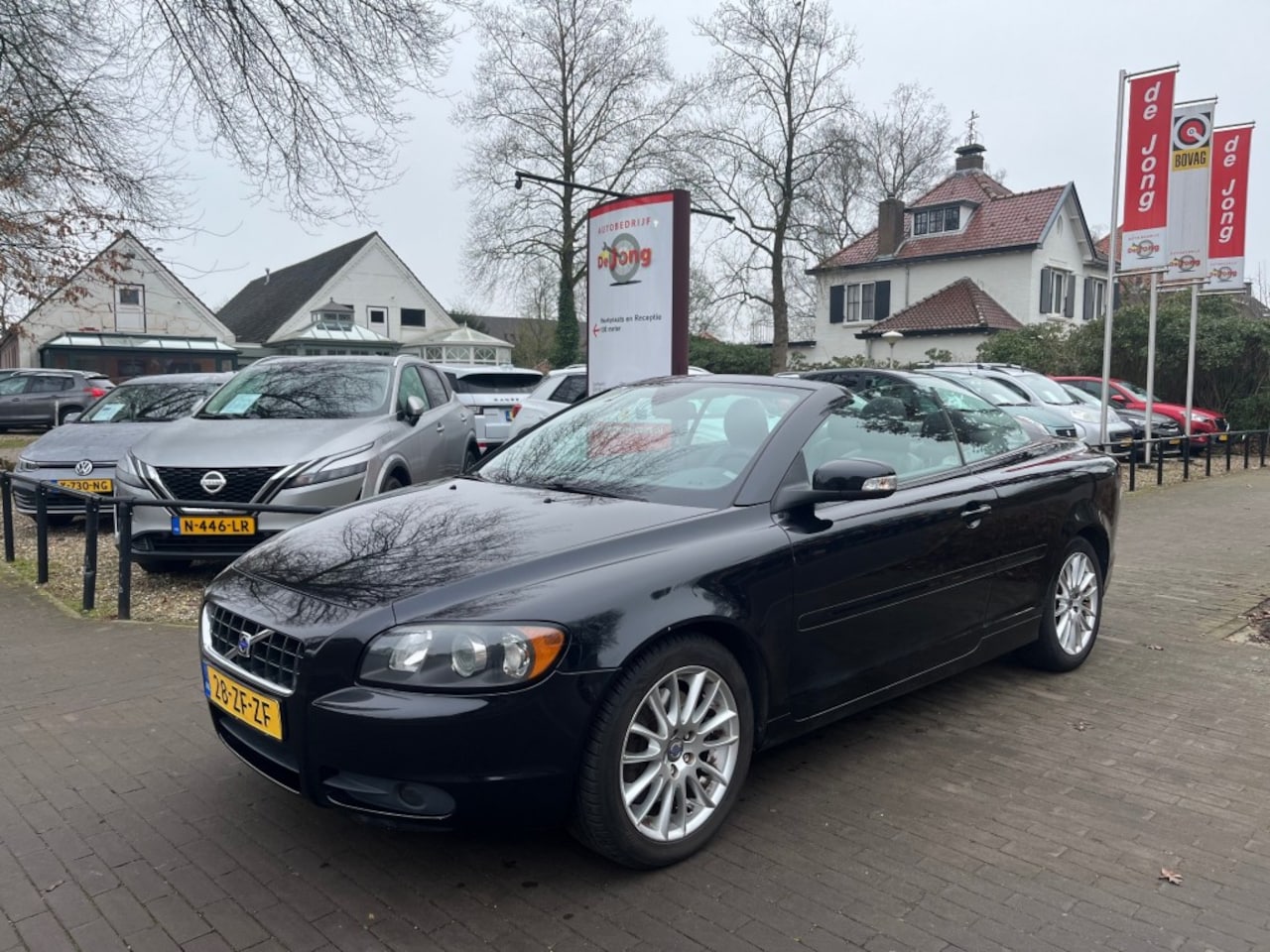 Volvo C70 - 2.4I MOMENTUM / LEDER / CRUISE CTR. / AIRCO-ECC / PDC / 17'' LM-VELGEN - AutoWereld.nl