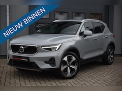 Volvo XC40 - B3 Core DCT Trekhaak / Stoel en Stuurverwarming