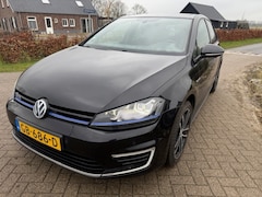 Volkswagen Golf - 1.4 TSI GTE