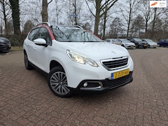 Peugeot 2008 - 1.2 PureTech Active Automaat Glas Dak NAVI Volledig onderhouden