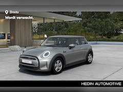MINI One - 3-Deurs 1.5 Business Edition | 17 inch JCW wielen | Sportstoelen | Parkeersensoren achter