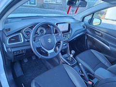 Suzuki S-Cross - 1.4 Boosterjet Style Smart Hybrid TREKH. | PSCHUIFDAK | NL-auto | rijklaarprijs