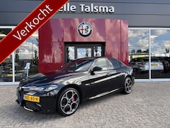 Alfa Romeo Giulia - 2.0T 280 AWD Veloce | 19" Velgen | Panoramadak | Adas 2 | Carplay en Android Let op auto n