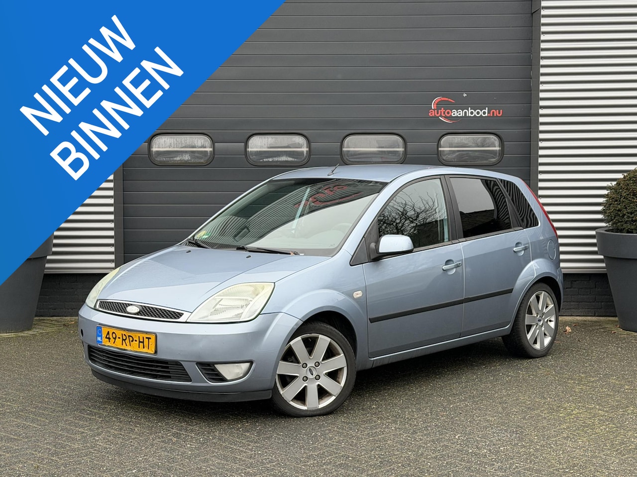 Ford Fiesta - 1.4-16V Futura | Airco | Lichtmetalen Velgen | Privacy Glass | 5 Drs - AutoWereld.nl