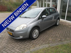 Fiat Grande Punto - 1.4 Dynamic Zo mee inruilkoopje Startmotor weigert soms