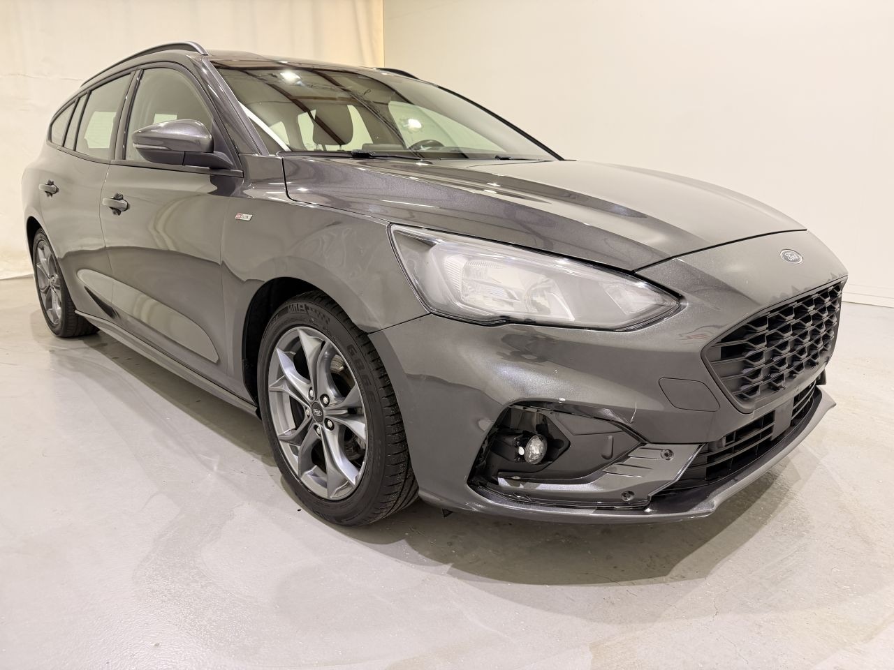 Ford Focus Wagon - 1.0 EcoBoost ST-Line Aut8 - AutoWereld.nl