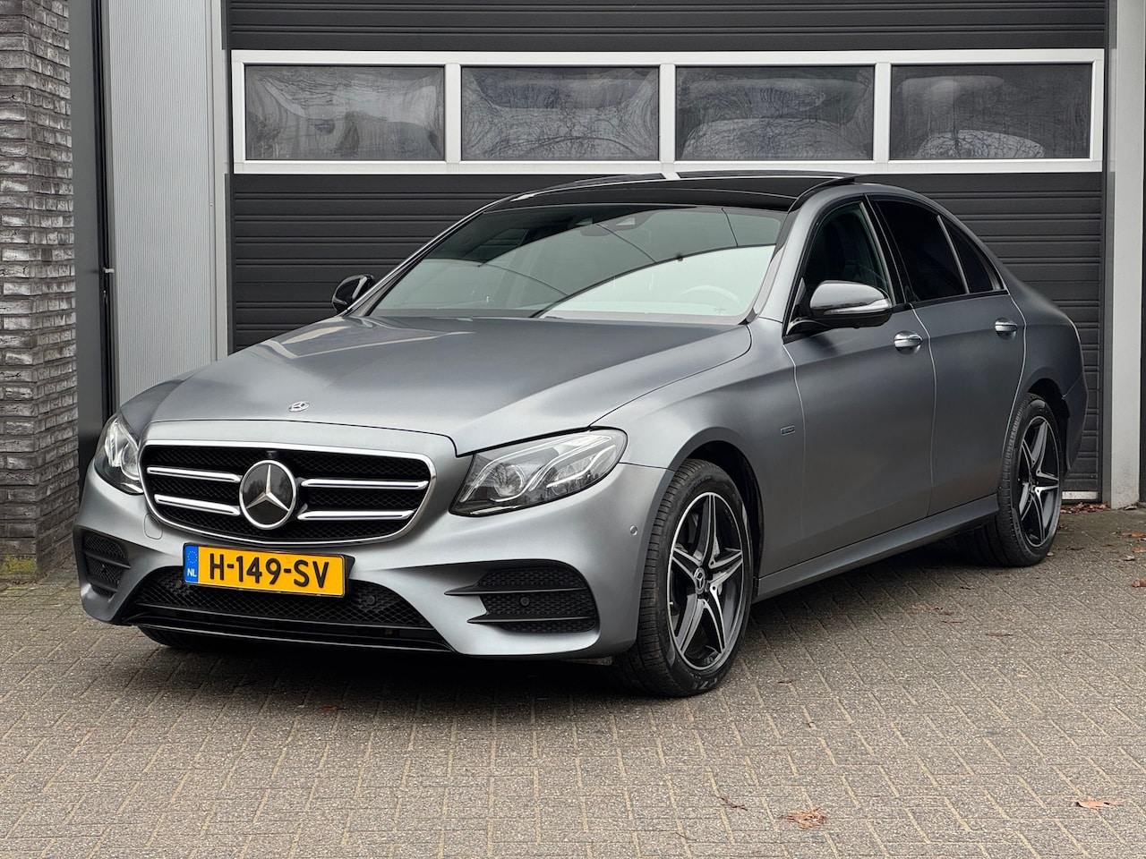 Mercedes-Benz E-klasse - 300 e AMG Sport, Softclose, HUD, Multibeam, 360 Camera, Pano, Keyless, Burmester, - AutoWereld.nl