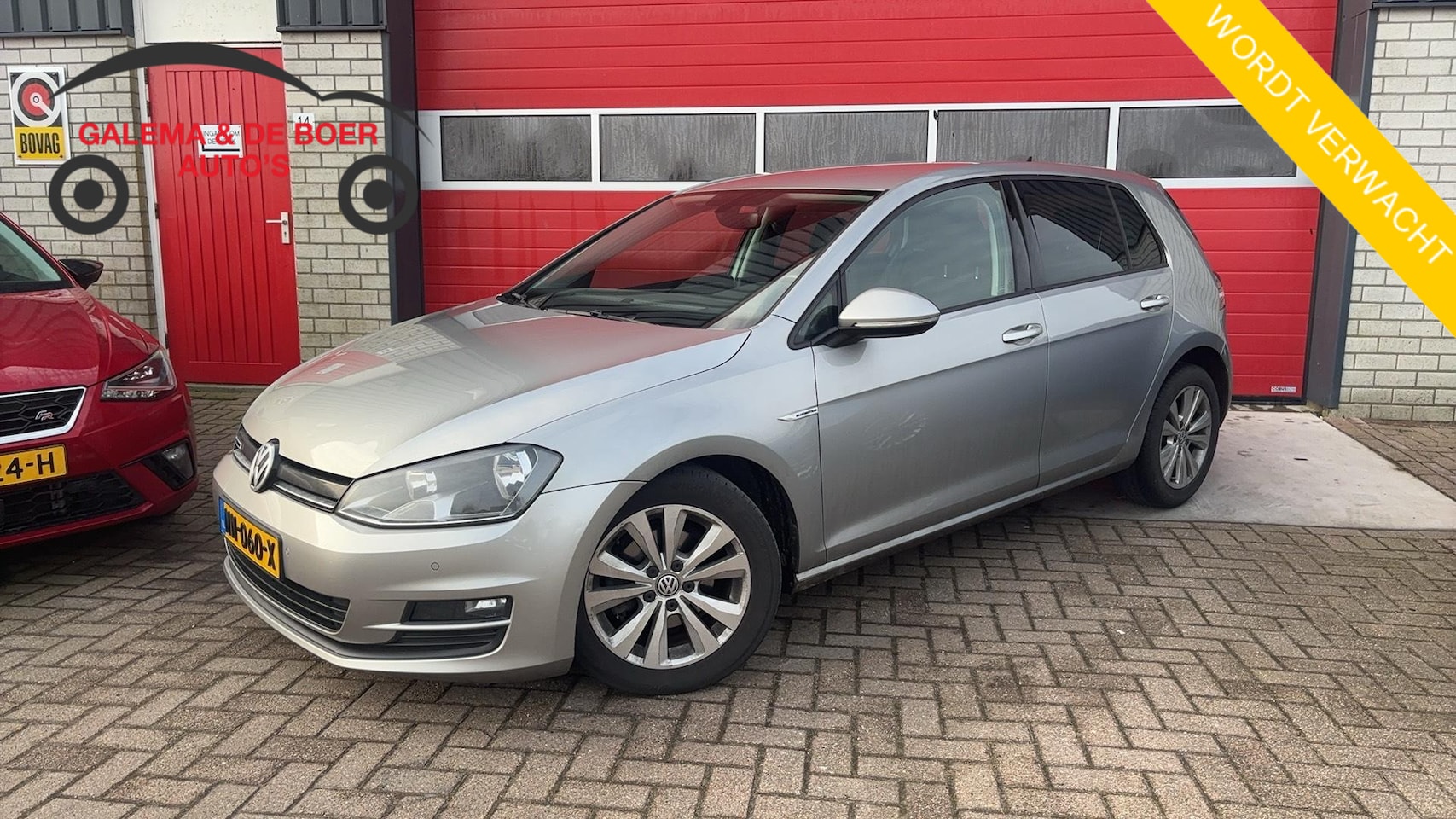 Volkswagen Golf - 1.0 TSI Connected Series NAVI / CLIMA / CARPLAY / PDC / BLUETOOTH / CRUISE / DAB+ / ZEER N - AutoWereld.nl
