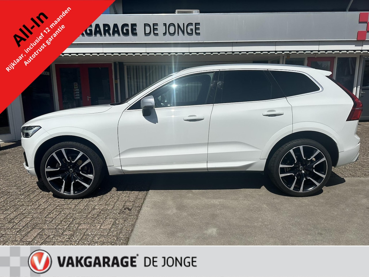 Volvo XC60 - 2.0 D5 AWD R-Design Luchtvering | Standkachel | Panoramadak - AutoWereld.nl