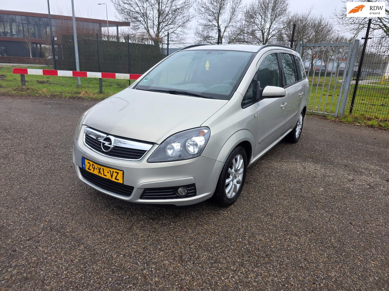 Opel Zafira - 2.2 Temptation Automaat 7 person - AutoWereld.nl