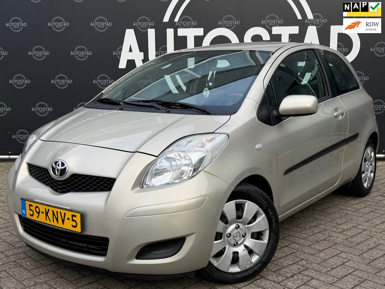 Toyota Yaris - 1.3 VVTi Aspiration Automaat/NL-Auto/NAP/APK/Airco - AutoWereld.nl