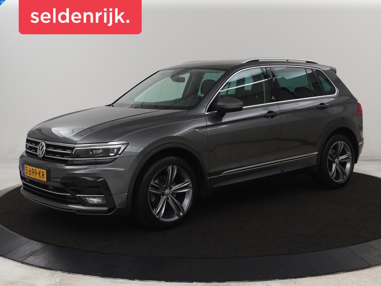 Volkswagen Tiguan - 1.4 TSI R Line | Stoelverwarming | Trekhaak | LED Adaptief | Camera | Virtual Cockpit | Ca - AutoWereld.nl