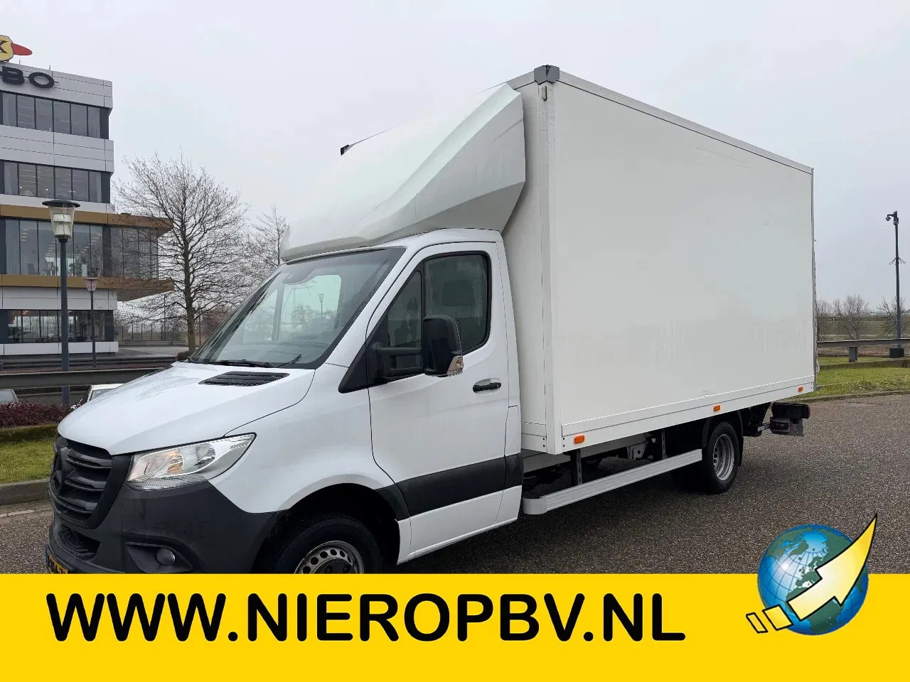 Mercedes-Benz Sprinter - 516CDI Bakwagen Laadklep Zijdeur Airco Navi EURO 6 - AutoWereld.nl