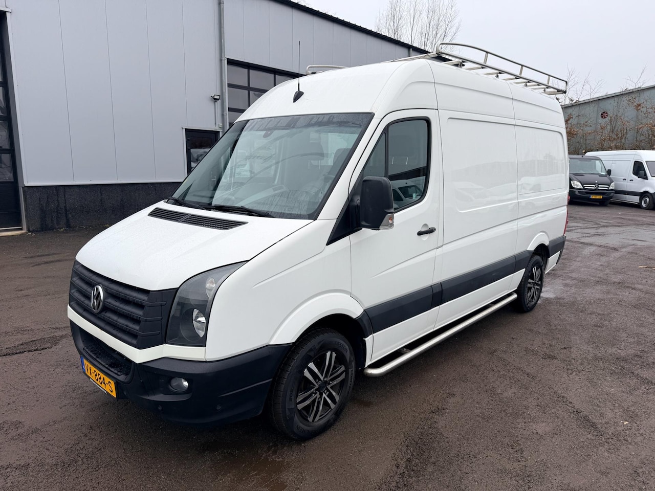 Volkswagen Crafter - 30 2.0 TDI EURO 6 L2H2 Imperiaal / Cruise Control - AutoWereld.nl