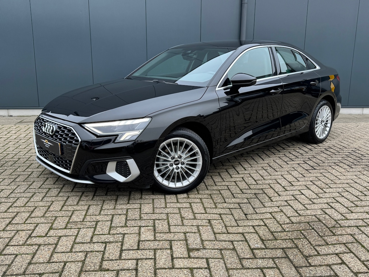 Audi A3 Limousine - 30 TFSI Advanced edition * Navigatie * Parkeersensoren * Sportstoelen * Cruise Control * - AutoWereld.nl