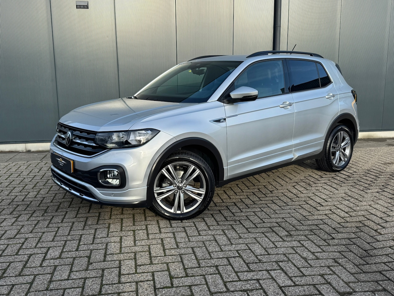 Volkswagen T-Cross - 1.0 TSI Automaat R-Line * Carplay * Virtual Cockpit * Climate Control * Adaptieve Cruise * - AutoWereld.nl