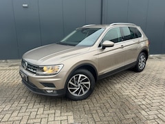 Volkswagen Tiguan - 1.4 TSI Automaat Comfortline * Navigatie * Stoelverwarming * Adaptieve Cruise Control